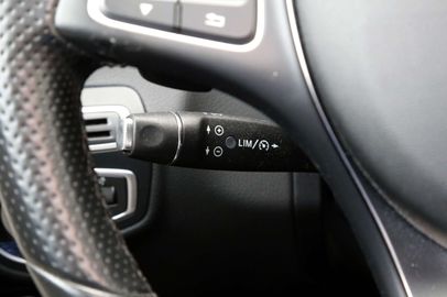 Car image 37