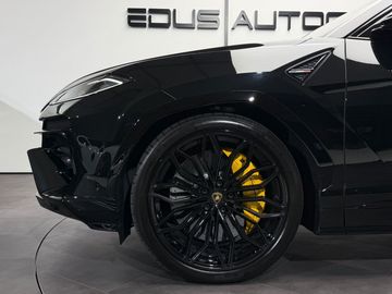 Car image 37