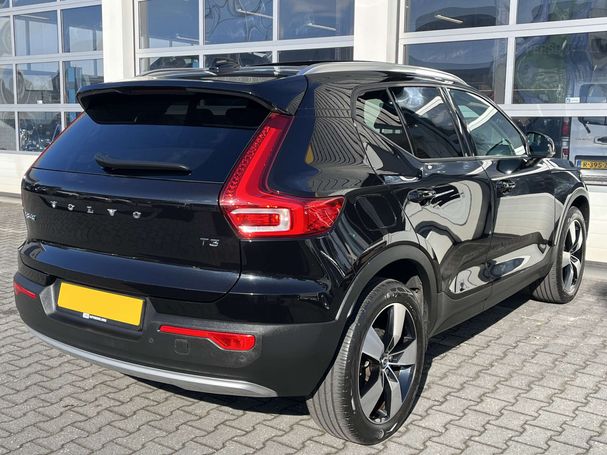 Volvo XC40 T3 Momentum Pro 120 kW image number 3