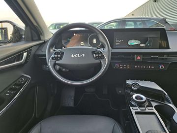 Car image 28