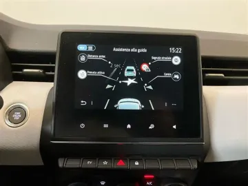 Car image 30