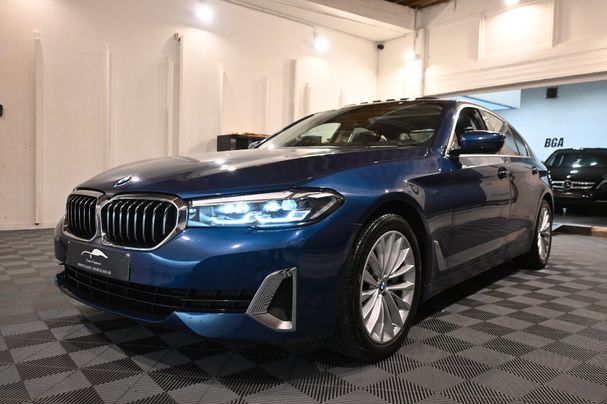 BMW 530i xDrive Luxury Line 185 kW image number 1