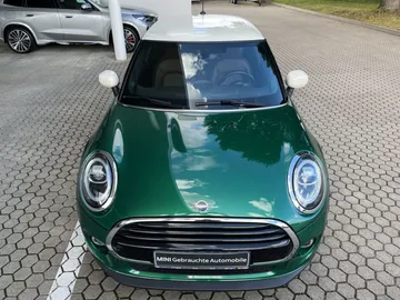 Car image 29