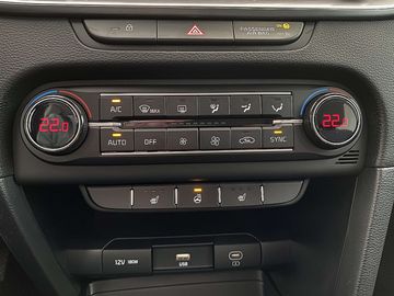 Car image 36