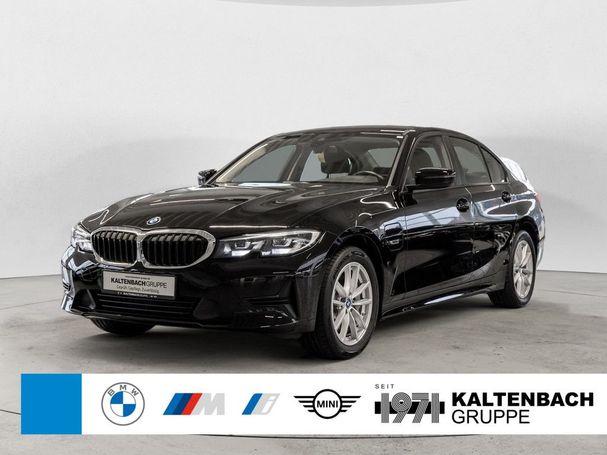 BMW 330e Advantage 215 kW image number 1