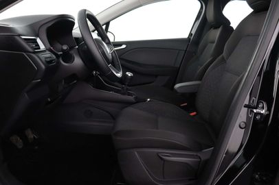 Car image 10