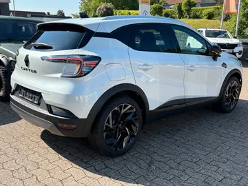 Car image 33