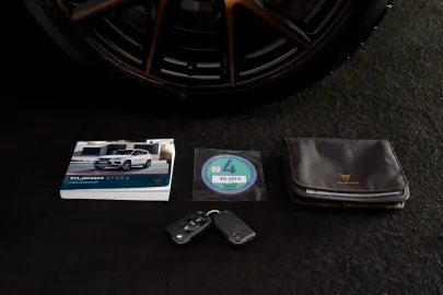 Car image 35