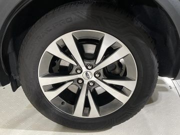 Car image 37
