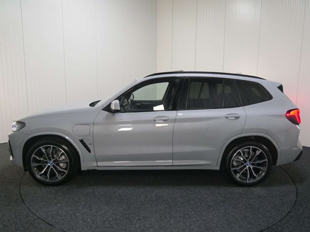 BMW X3 xDrive30e 215 kW image number 8