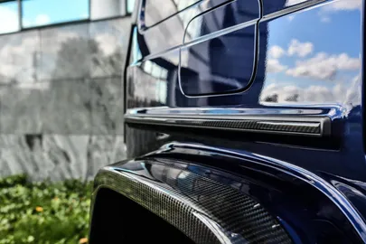 Car image 25