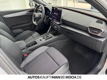 Car image 32