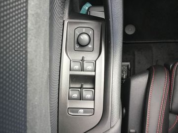 Car image 31