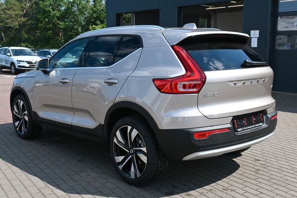 Volvo XC40 B4 Plus DKG 145 kW image number 3