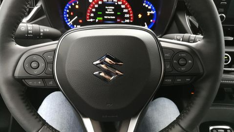 Car image 13