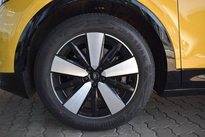 Car image 36