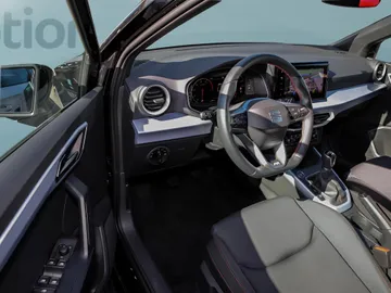 Car image 10