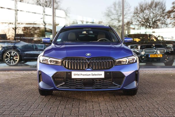 BMW 330 e Touring xDrive 215 kW image number 8