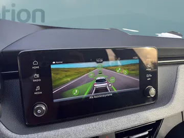 Car image 29