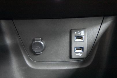 Car image 40