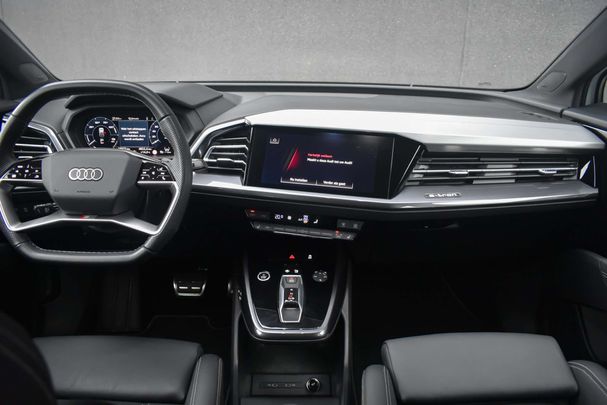 Audi Q4 50 quattro e-tron S-line 220 kW image number 25