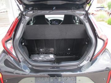 Car image 11