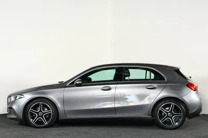 Car image 29