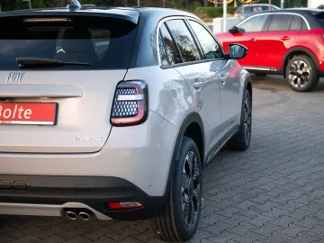Car image 35