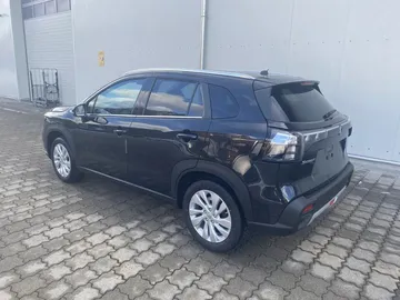 Car image 5
