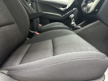 Car image 10