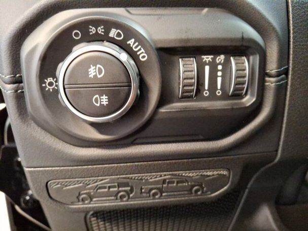 Jeep Wrangler 2.0 T-GDI Sahara 200 kW image number 7