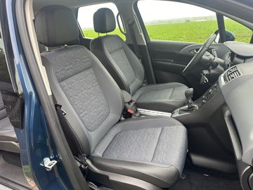 Car image 13