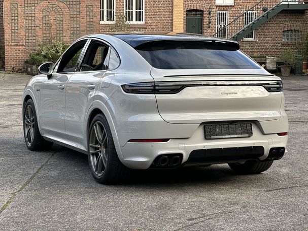 Porsche Cayenne Coupé E-Hybrid 340 kW image number 2