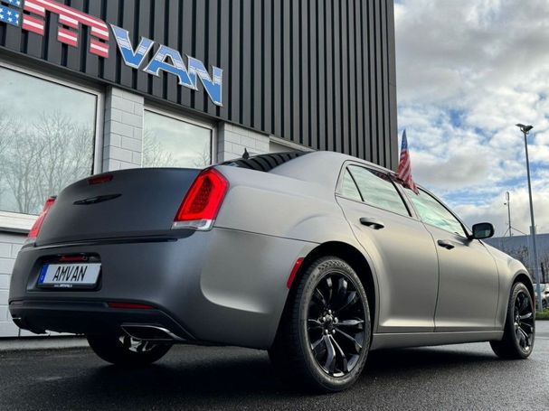 Chrysler 300C 218 kW image number 14