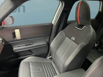 Car image 41