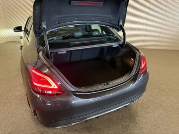 Car image 31