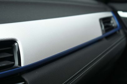 Car image 37