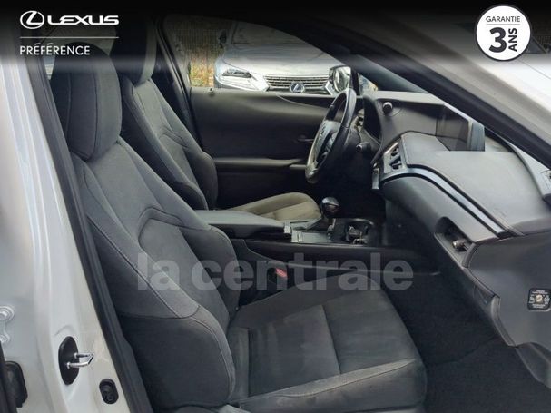 Lexus UX 135 kW image number 16