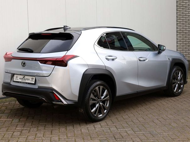 Lexus UX 250h 135 kW image number 48