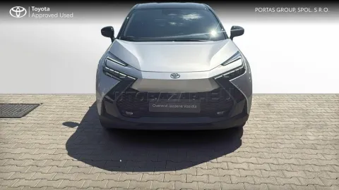 Car image 3