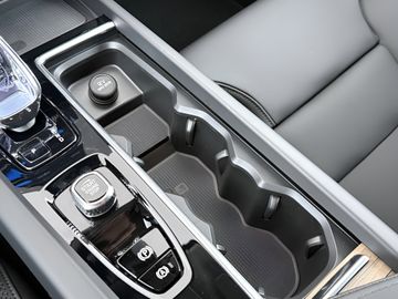 Car image 39