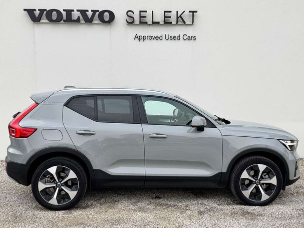 Volvo XC40 B3 Core 120 kW image number 3