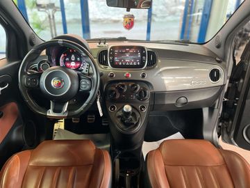 Car image 15