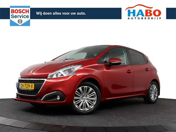 Peugeot 208 PureTech 110 Signature 81 kW image number 2