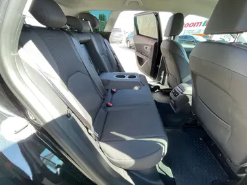 Car image 31
