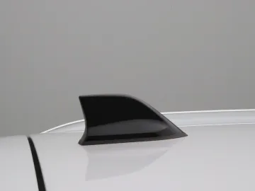 Car image 40