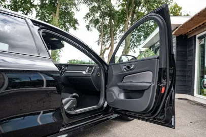 Car image 50