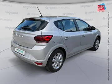 Car image 5