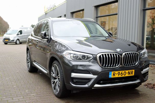 BMW X3 xDrive20i 135 kW image number 18