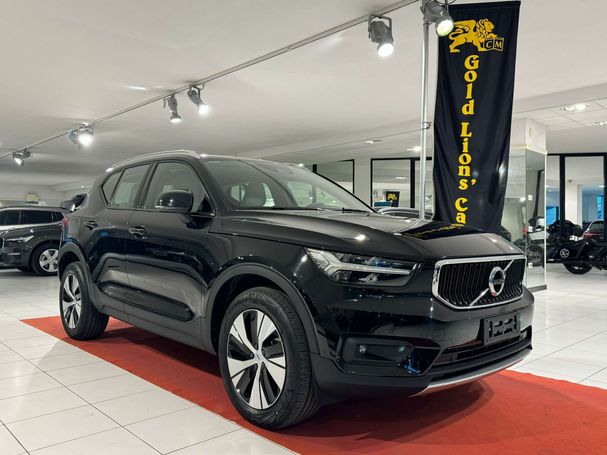 Volvo XC40 D3 AWD 110 kW image number 2